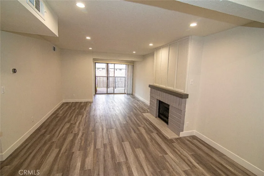 6275 Canoga Avenue #73 photo 3