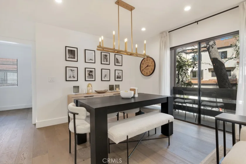 21931 Burbank Boulevard #25 photo 8