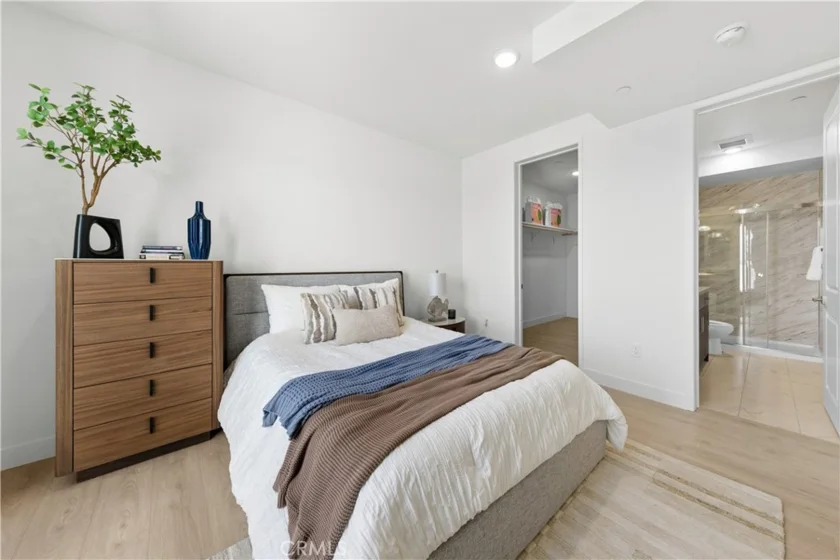 168 S Monterey Street #509 photo 32