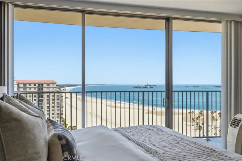 700 E Ocean Boulevard #2305 photo 19