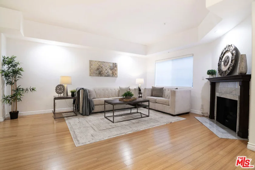 1537 S Wooster Street #105 photo 17