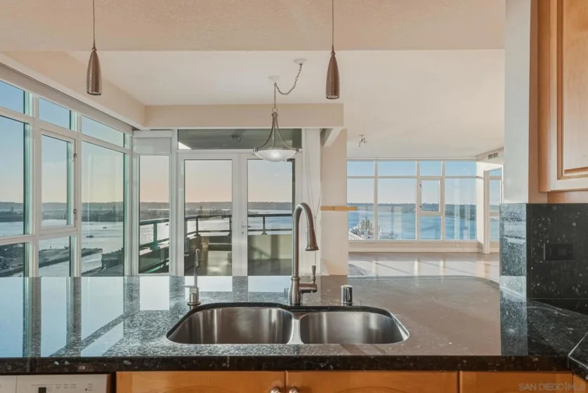 1199 Pacific Hwy #2206 photo 9
