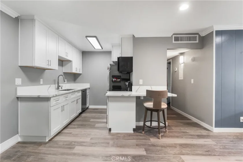 576 N Bellflower #222 photo 5