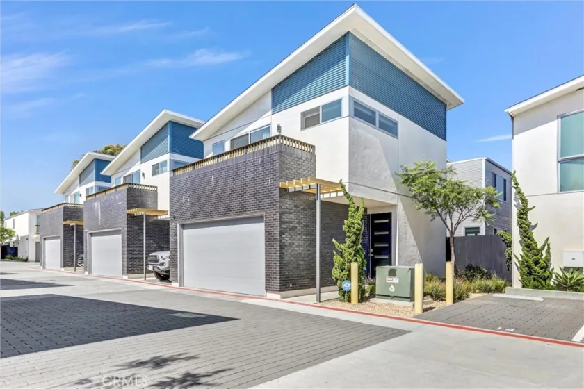1166 Holly Avenue #14 photo 3