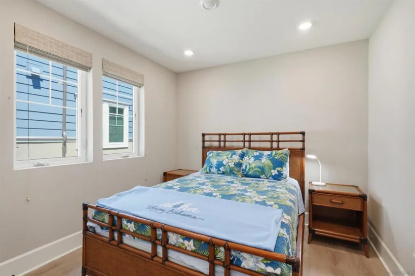 817 Jersey Court photo 23