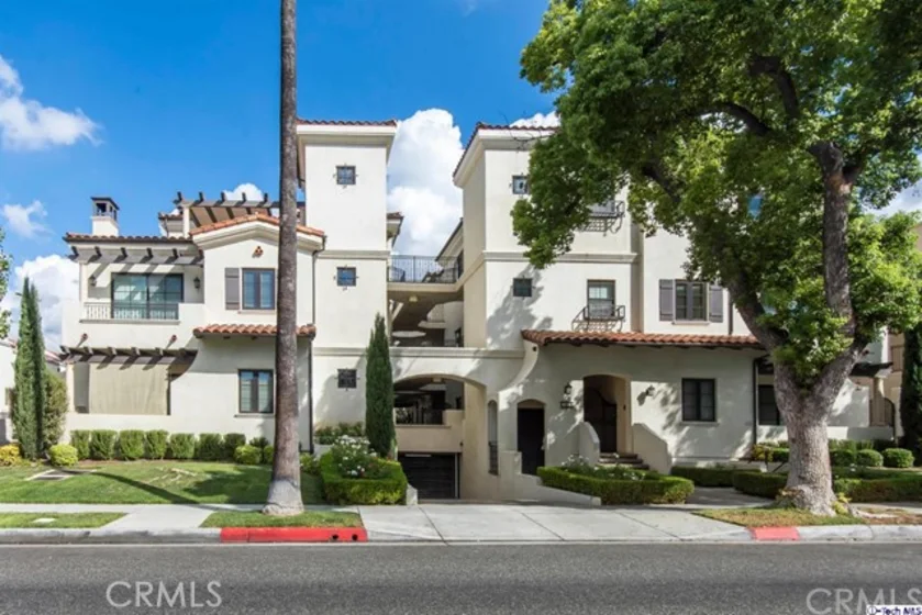 341 W California Avenue #204 photo 1