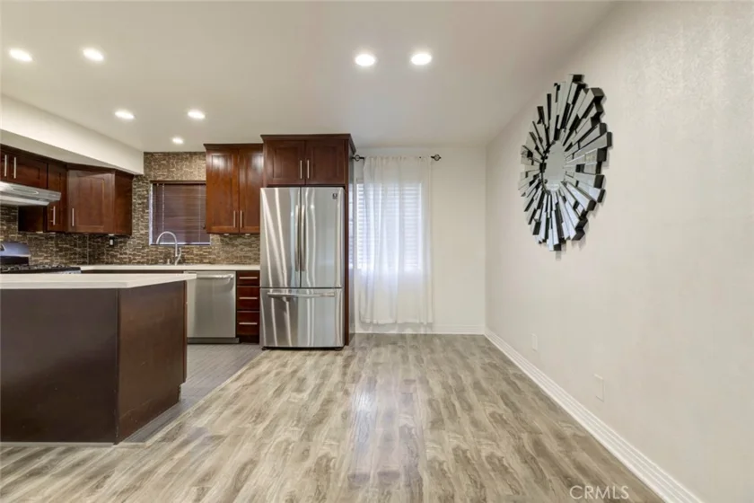 618 N Howard photo 13