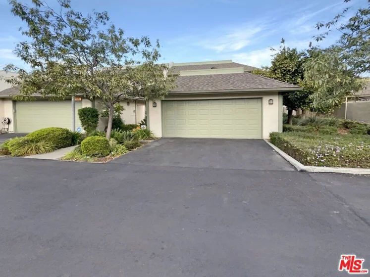 1821 Pine Drive photo 1