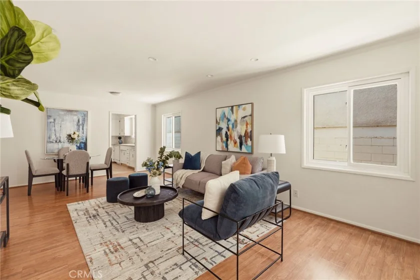 1231 N Columbus #2d photo 8