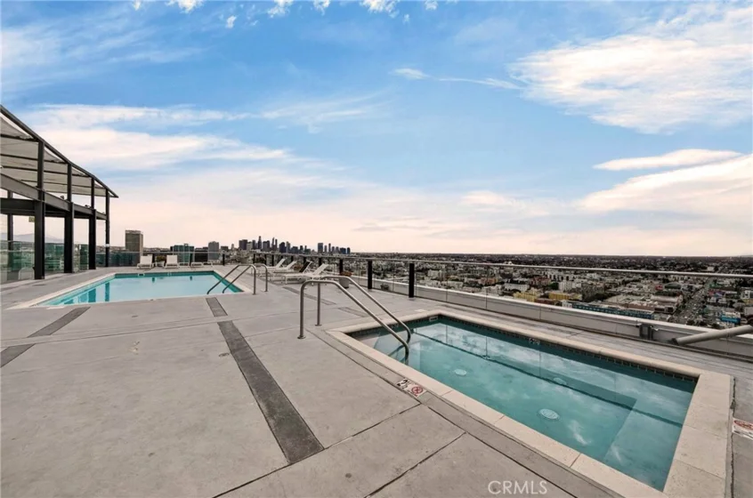 3810 Wilshire Boulevard #909 photo 16