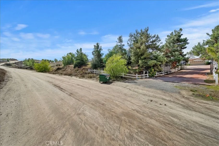 39565 Spanish Oaks Drive photo 13