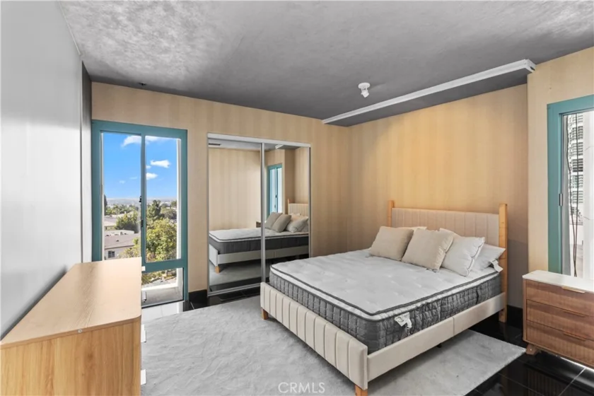 10336 Wilshire #703 photo 22