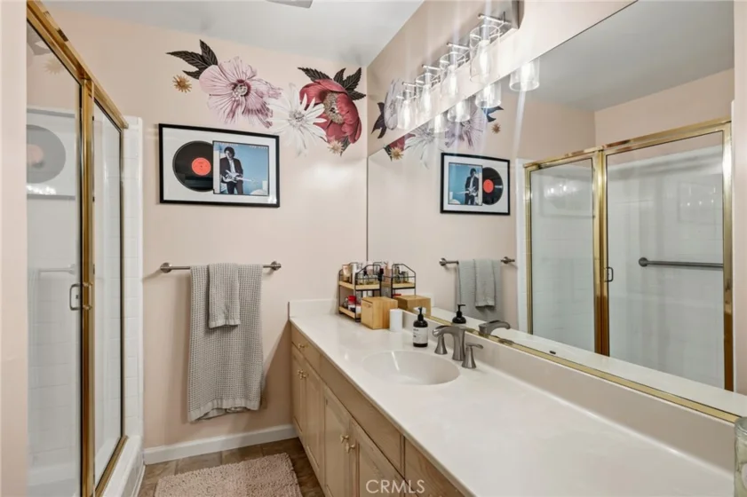 14141 Dickens #312 photo 10