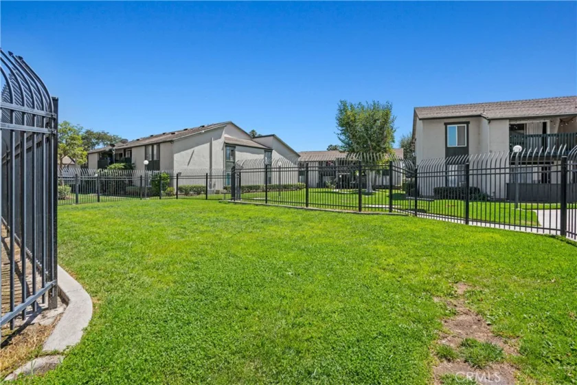 23232 Orange Avenue #2 photo 25