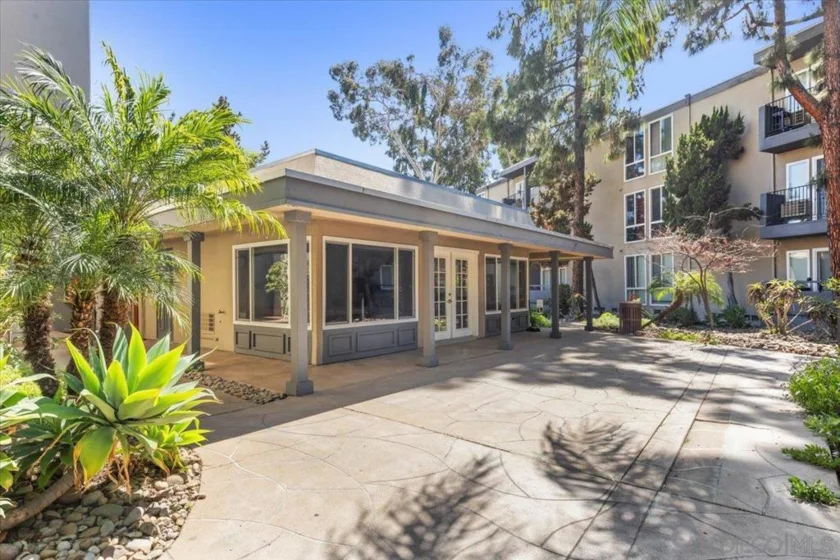 4860 Rolando Court #Unit 2 photo 9