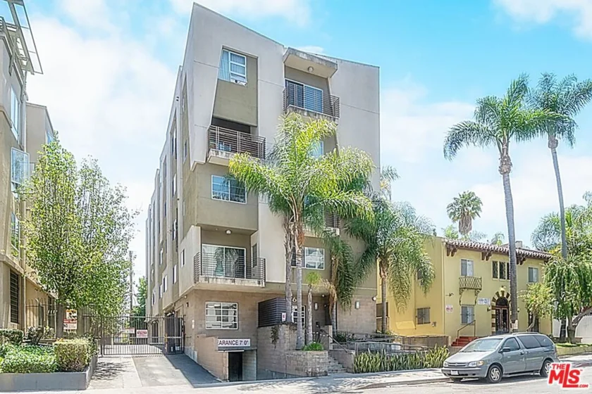 2864 Sunset Place #201 photo 13