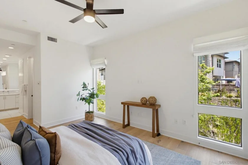 8442 Distinctive Drive photo 14