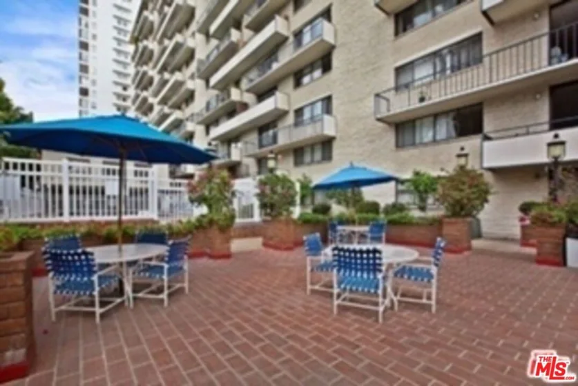 10535 Wilshire Boulevard #1610 photo 13