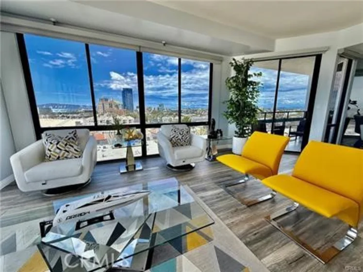 1310 E Ocean #906 photo 18