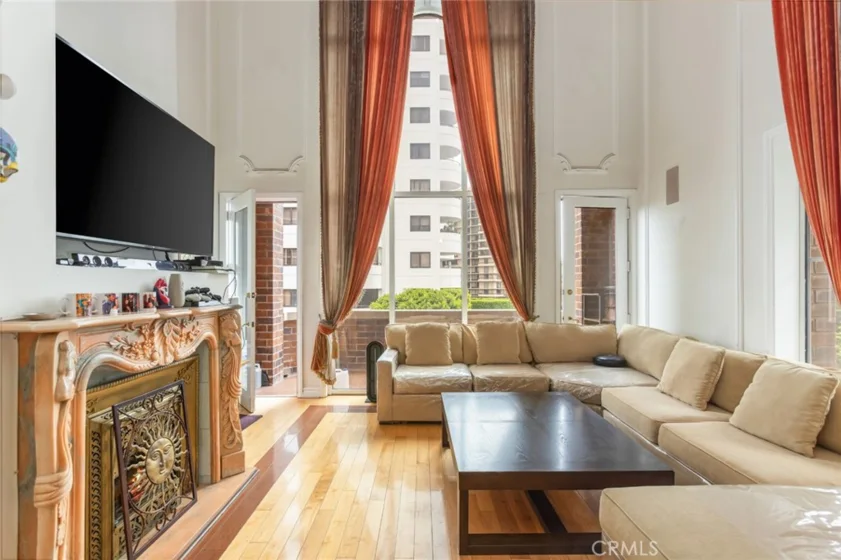 10550 Wilshire Boulevard #302 photo 3