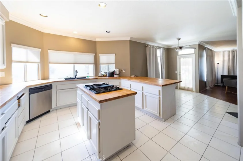 40712 Pocona photo 22