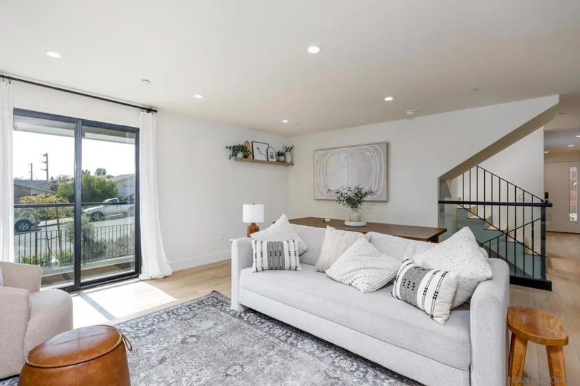 2124 San Clemente Street photo 48