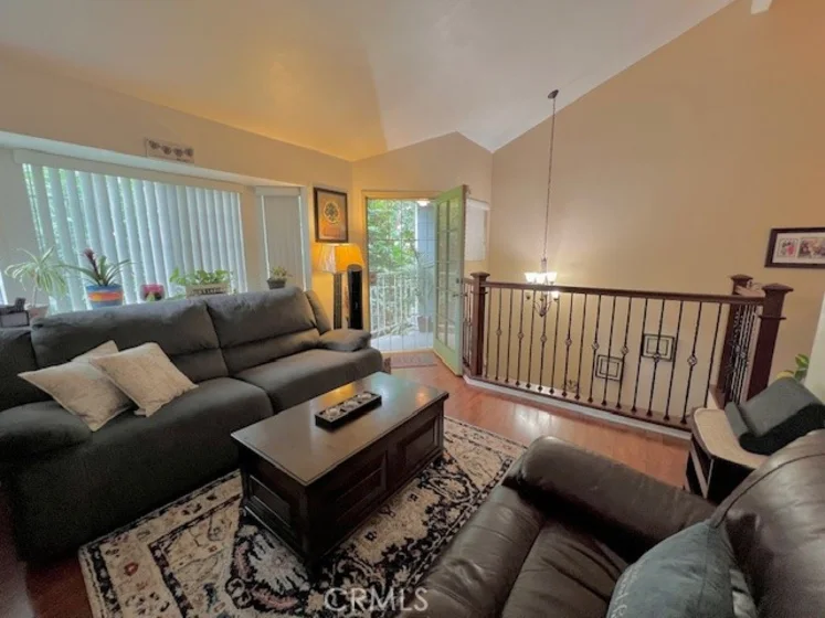 812 Inglewood photo 21