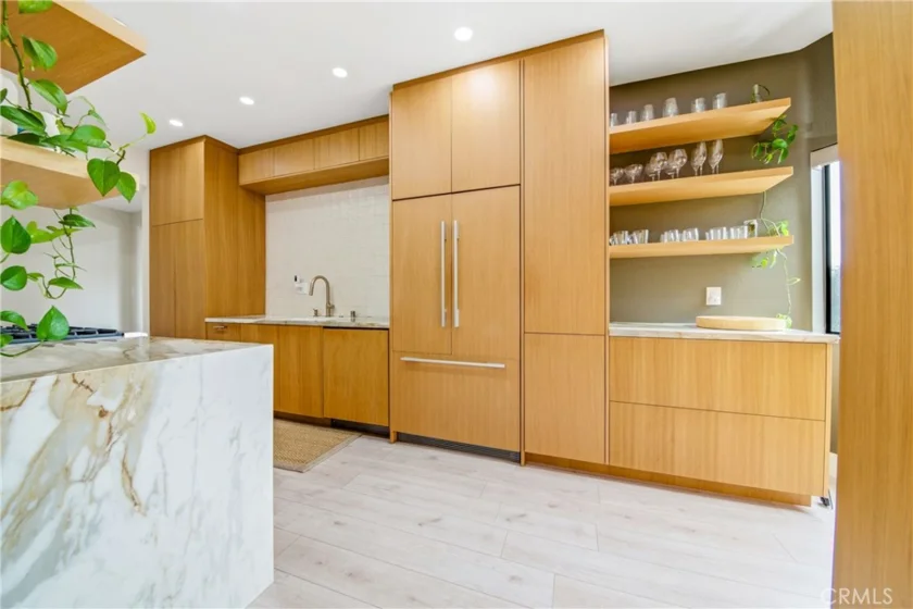 832 Palm Avenue #201 photo 21