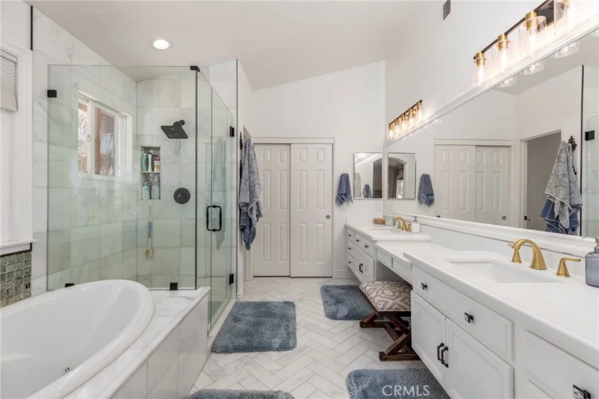 42711 Mountain Shadow Road photo 9