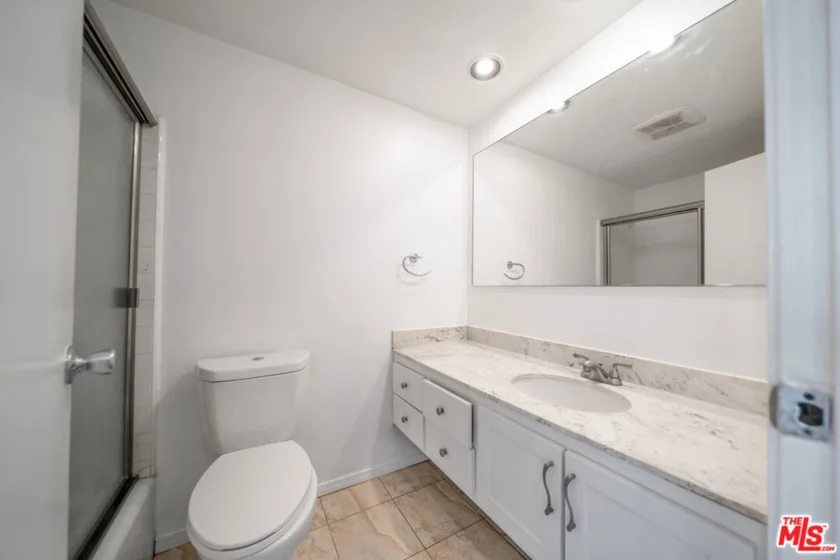 800 W 1st Street #2203 photo 19