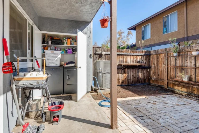 310 Sun Court photo 32