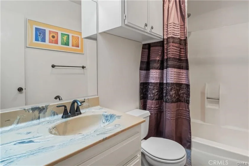 5860 Benner #303 photo 4
