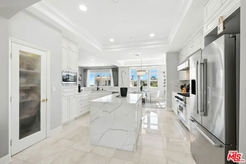 23971 De Ville Way photo 12