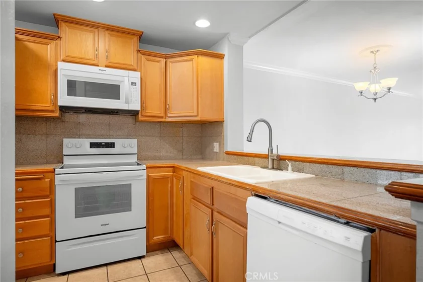 2940 N Verdugo #324 photo 24