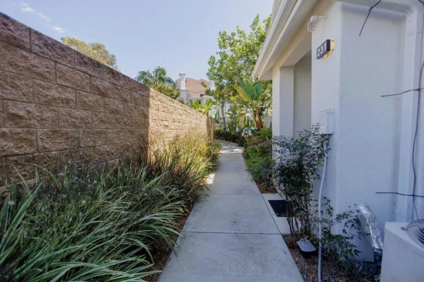 810 Harbor Cliff Way #230 photo 47