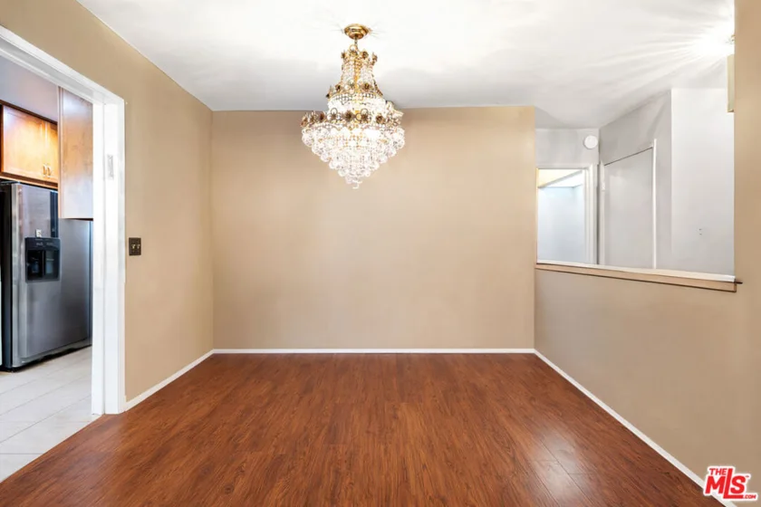 5651 Sumner Way #203 photo 8