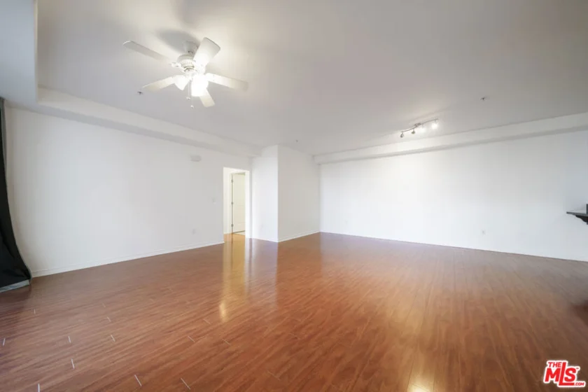 629 Traction Avenue #511 photo 29