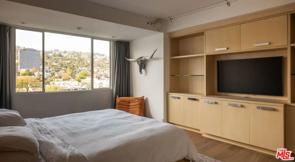 818 N Doheny Drive #1107 photo 8