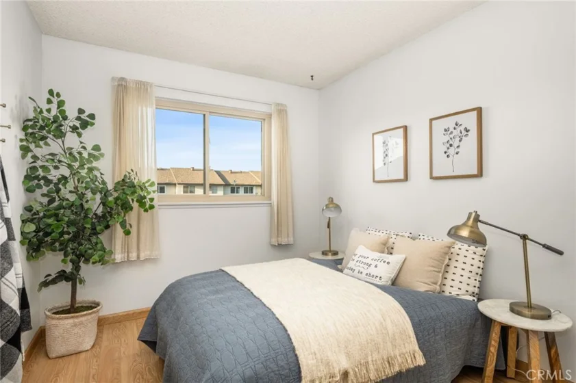 7128 Marshall photo 37
