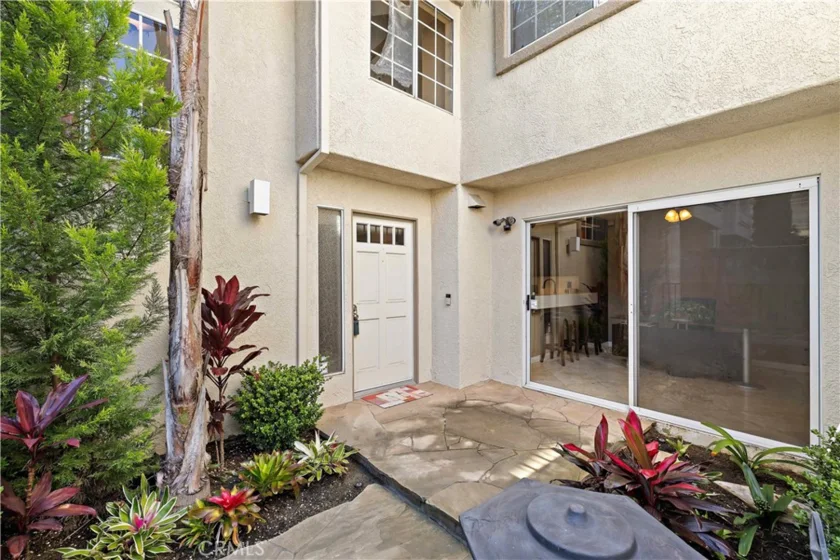 21914 Montagu photo 4