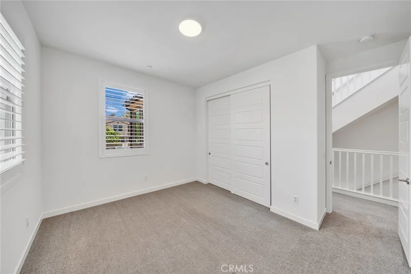 182 Finch photo 20