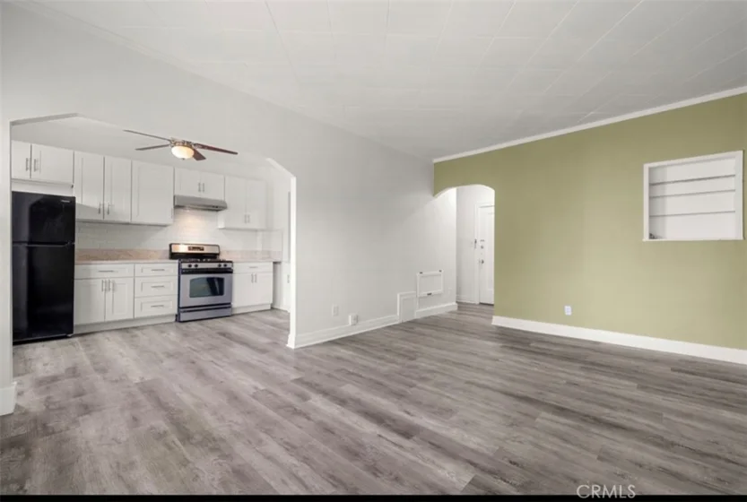 2121 James M Wood Boulevard #221 photo 20