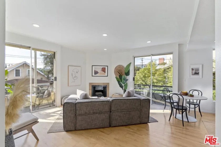 4567 Lexington Avenue #106 photo 1