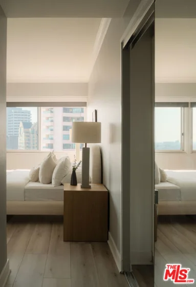 10450 Wilshire Boulevard #12C photo 16