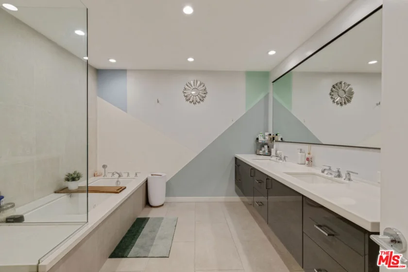 5215 White Oak Avenue #2 photo 8