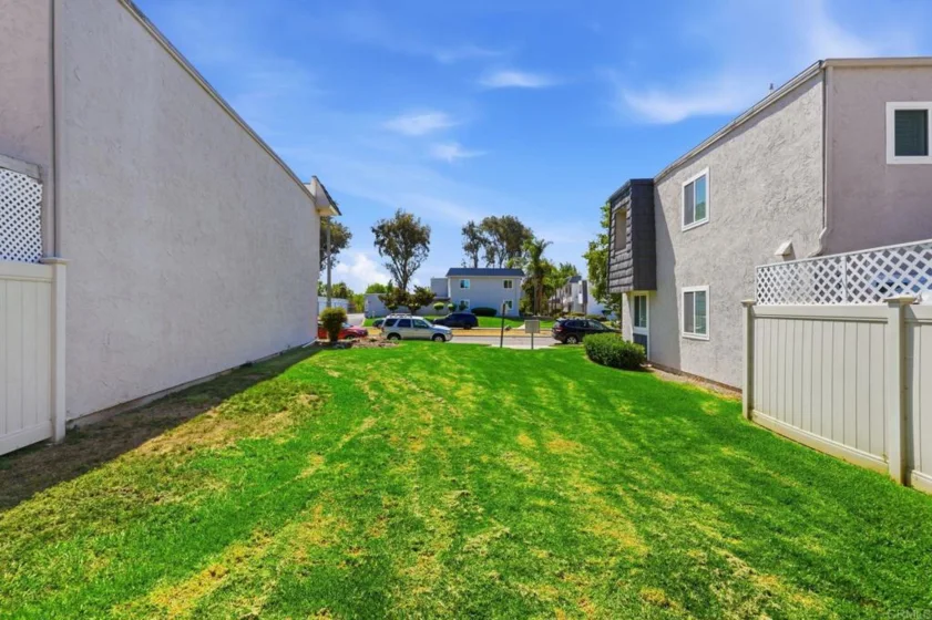 9416 Carlton Oaks Drive #B photo 20