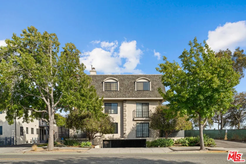 1020 Ocean Park Boulevard #7 photo 18
