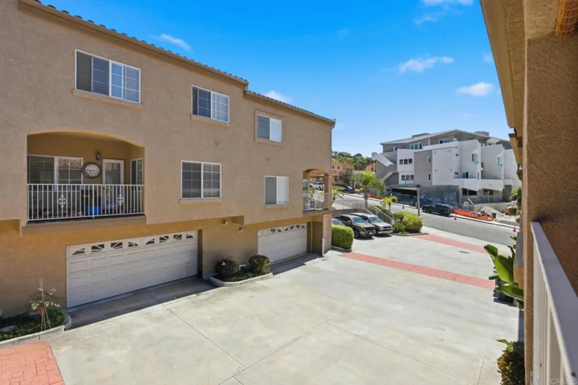 7548 Romeria Street photo 46