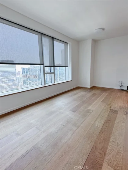 889 Francisco #2505 photo 9