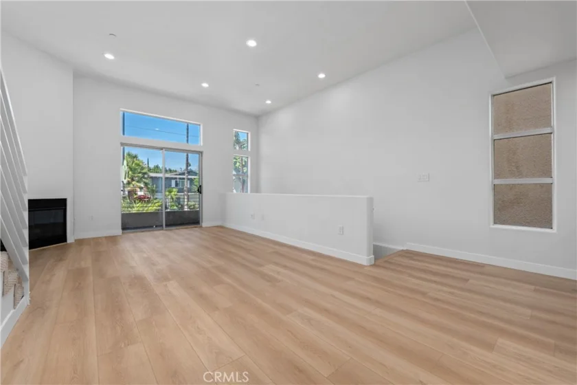 13440 Moorpark Street #101 photo 15